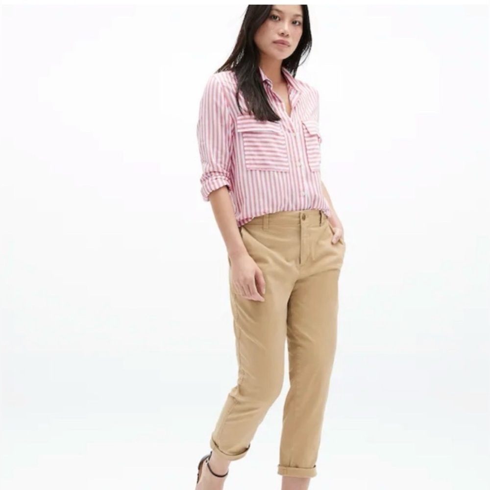 GAP Tan Girlfriend Khaki
